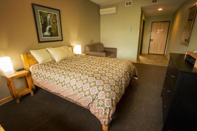 Adventure Inn Ely Dış mekan fotoğraf